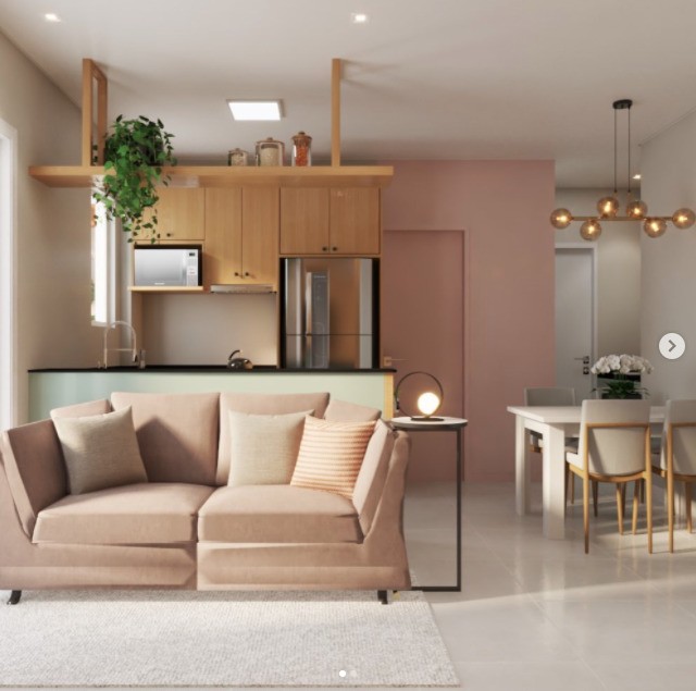 Decoración de la habitación en color rosa.