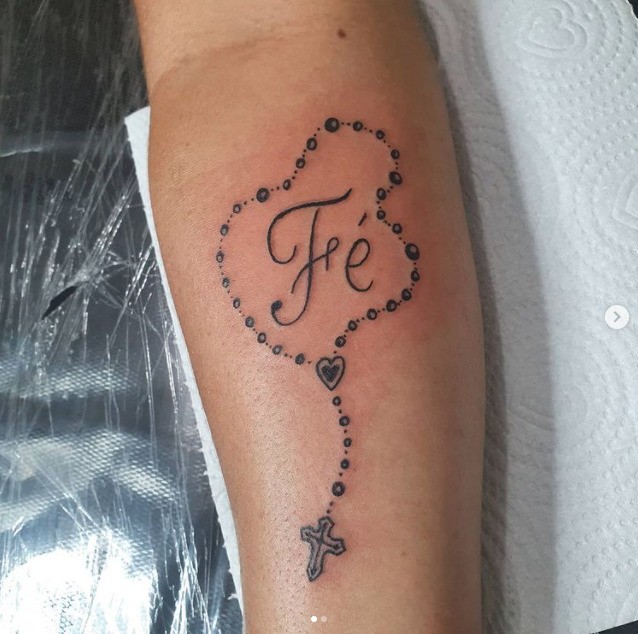 Cree la palabra tatuaje