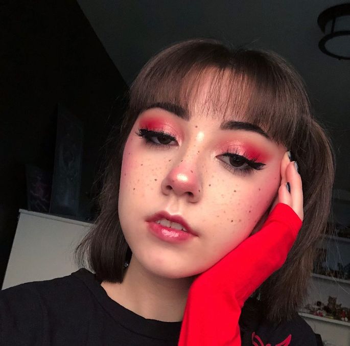 E-Girl: ¡Aprende todo sobre el nuevo estilo que llegó a la web!