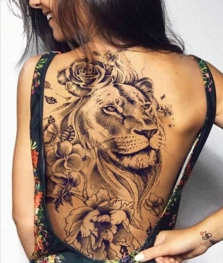 Tatuaje de león para mujer: ver versiones devastadoras - JessySells